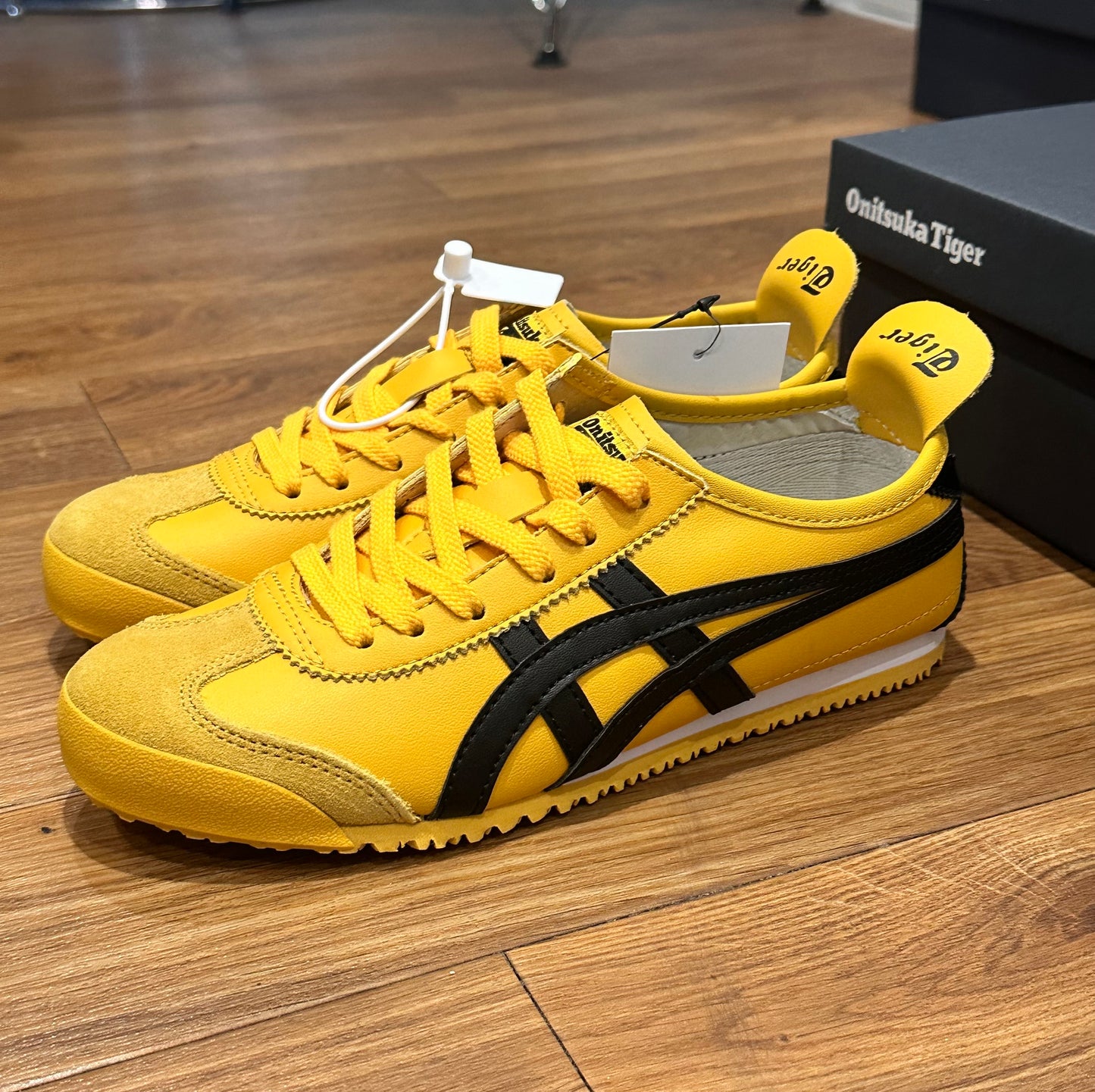 Onitsuka Tiger Mexico 66 • Size 4 or 5.5 • Yellow