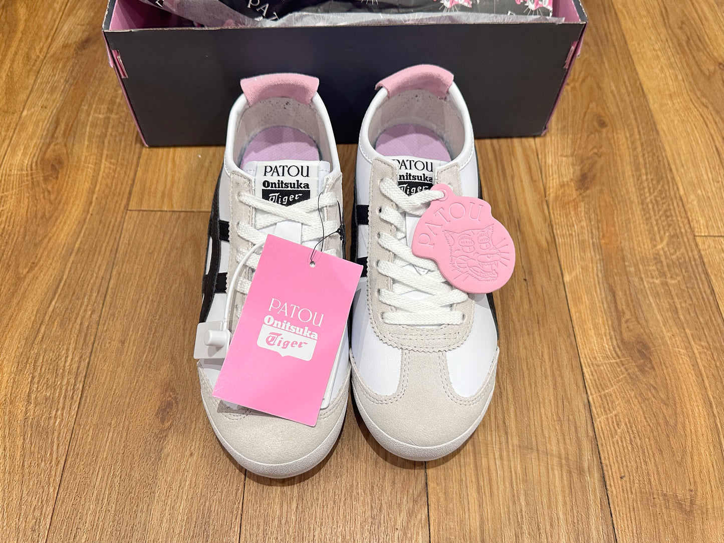 Onitsuka Tiger x Patou Collab - Mexico 66 • Size 5.5 • White with Black Stripes